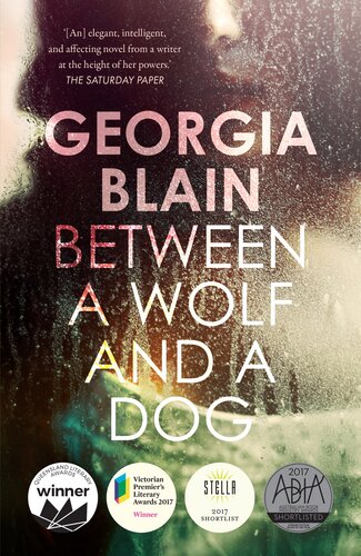 descargar libro Between a Wolf and a Dog