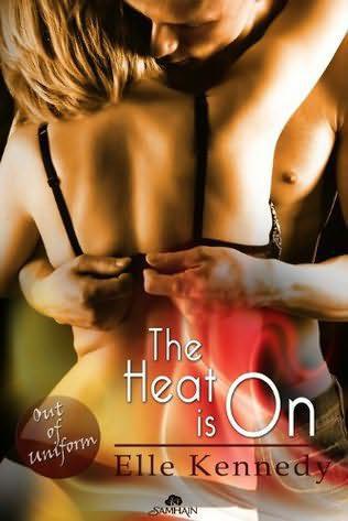 descargar libro The Heat is On: Elle Kennedy