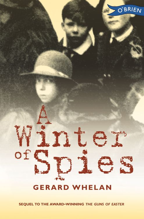 descargar libro A Winter of Spies